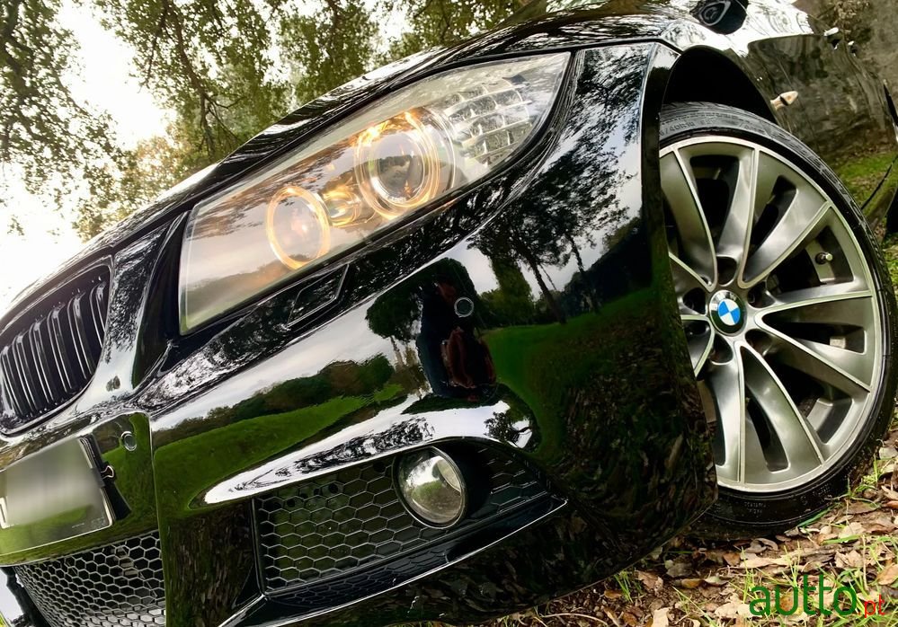 2012' BMW Série 3 D Touring Pack M photo #1