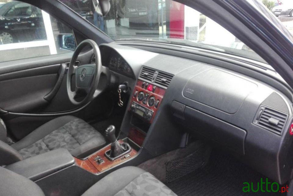 1999' Mercedes-Benz C-180 C180 photo #2