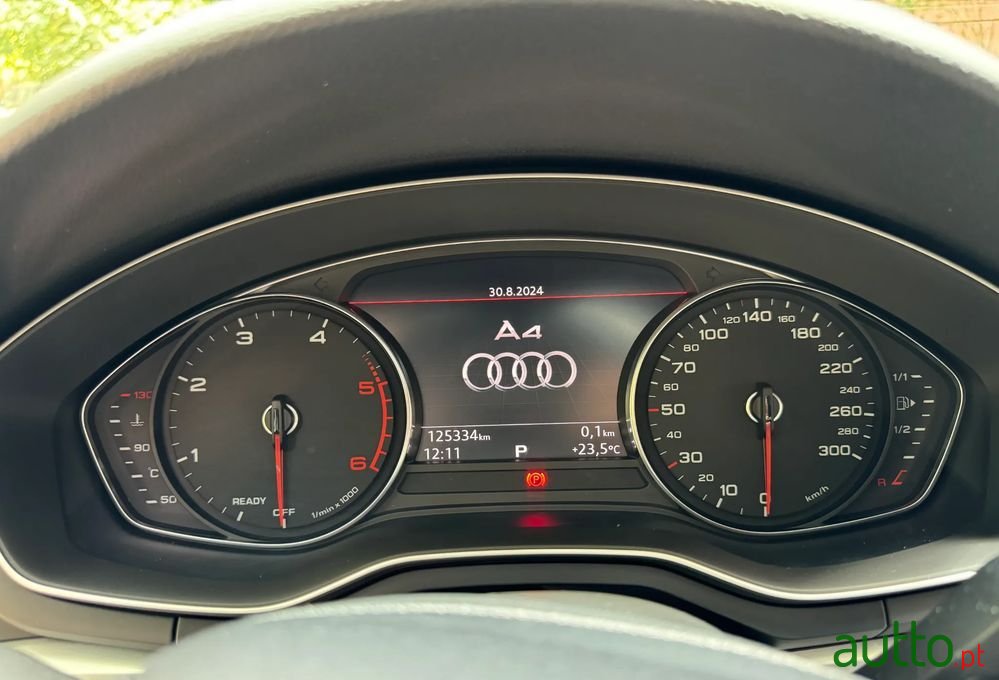 2018' Audi A4 S Tronic photo #5