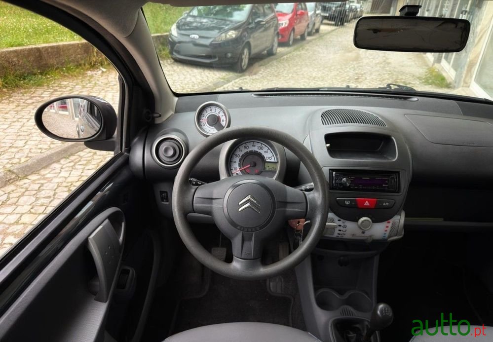 2010' Citroen C1 1.0 Collection photo #6