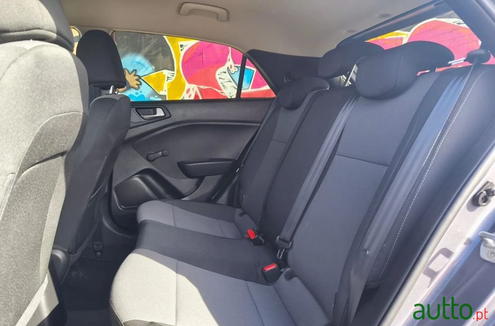 2018' Hyundai i20 photo #4