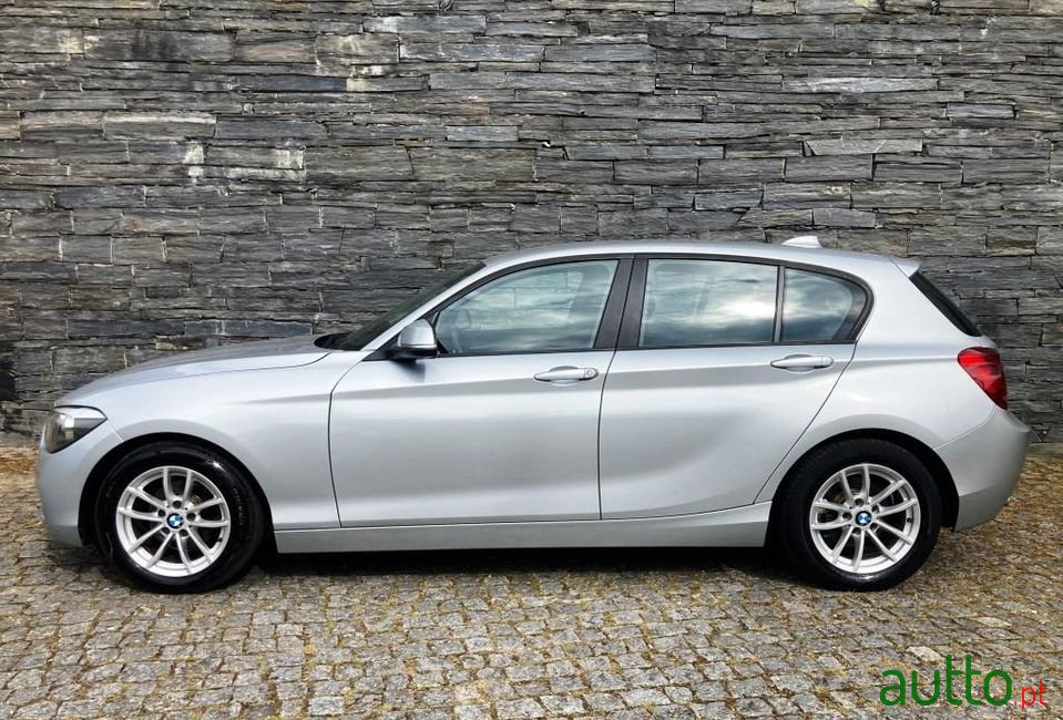 2013' BMW 116 photo #5