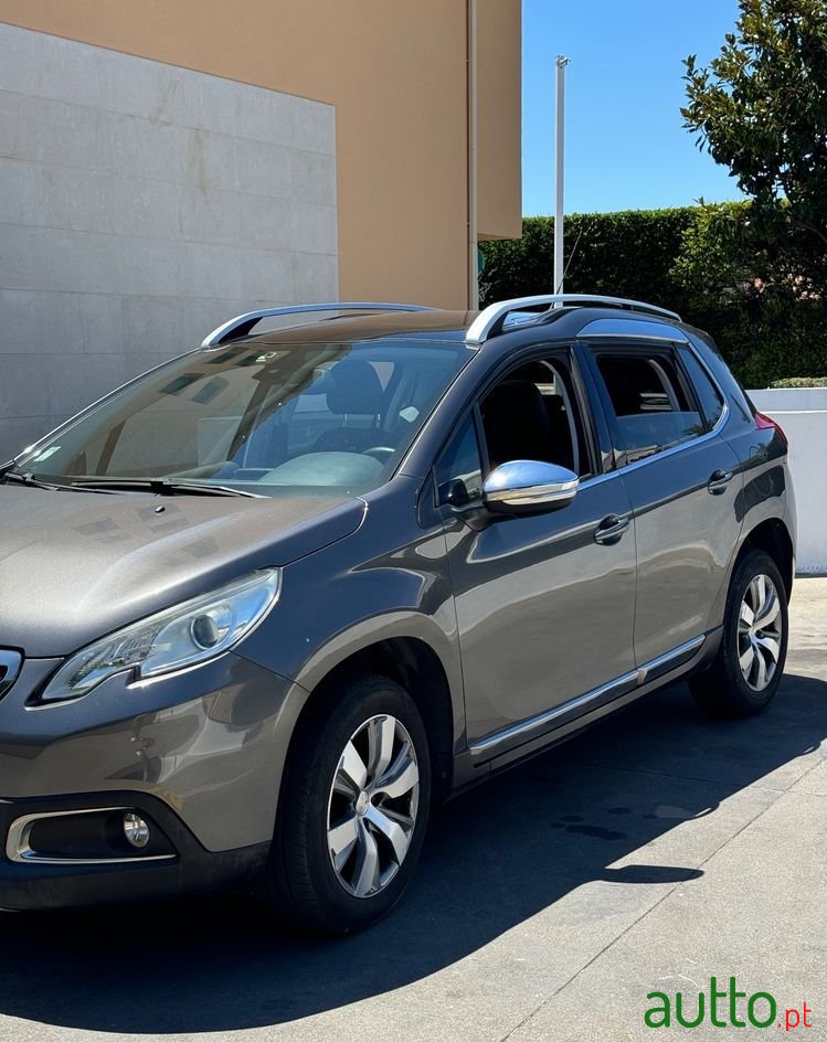 2016' Peugeot 2008 photo #2