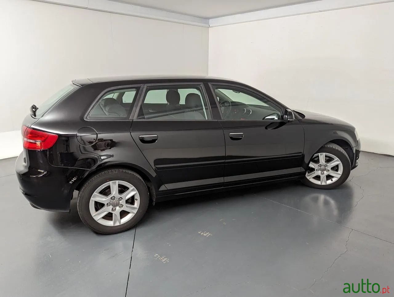 2011' Audi A3 Sportback photo #5