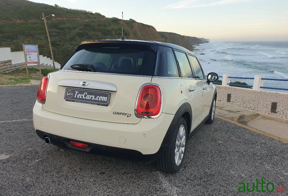 2015' MINI Cooper photo #1