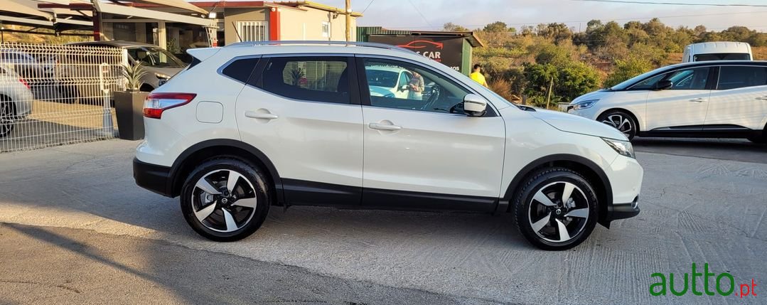 2015' Nissan Qashqai photo #6