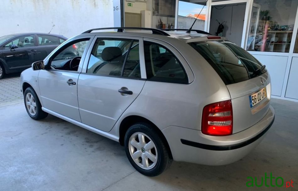 2003' Skoda Fabia Break photo #1