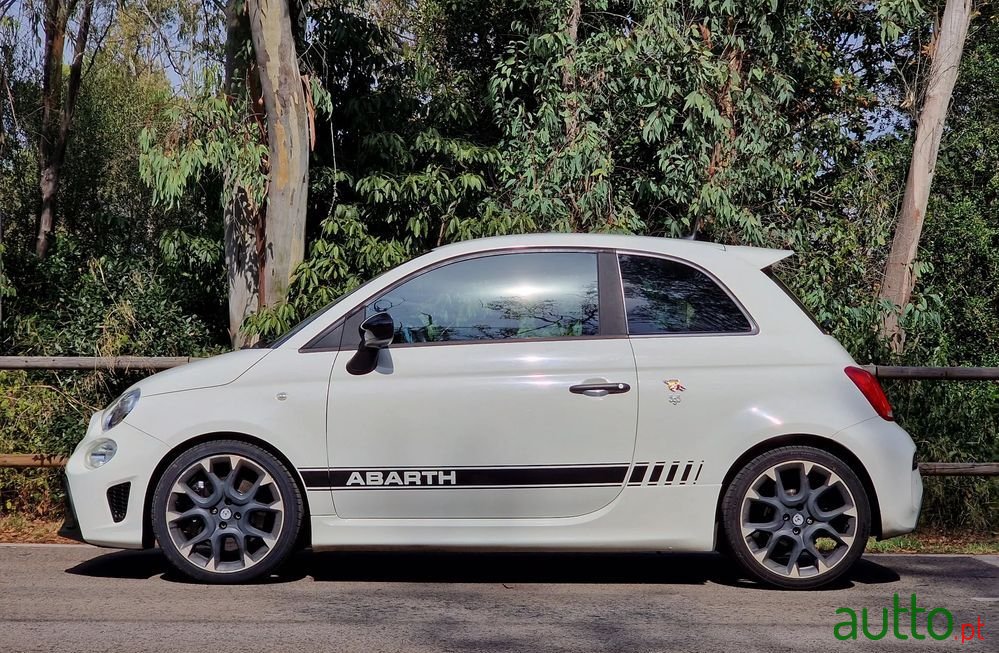 2017' Fiat 595 Abarth photo #5