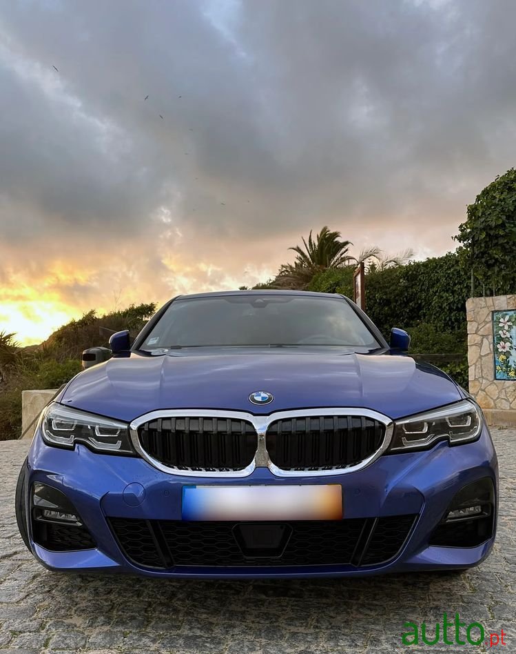 2020' BMW 320 D Pack M Auto photo #3