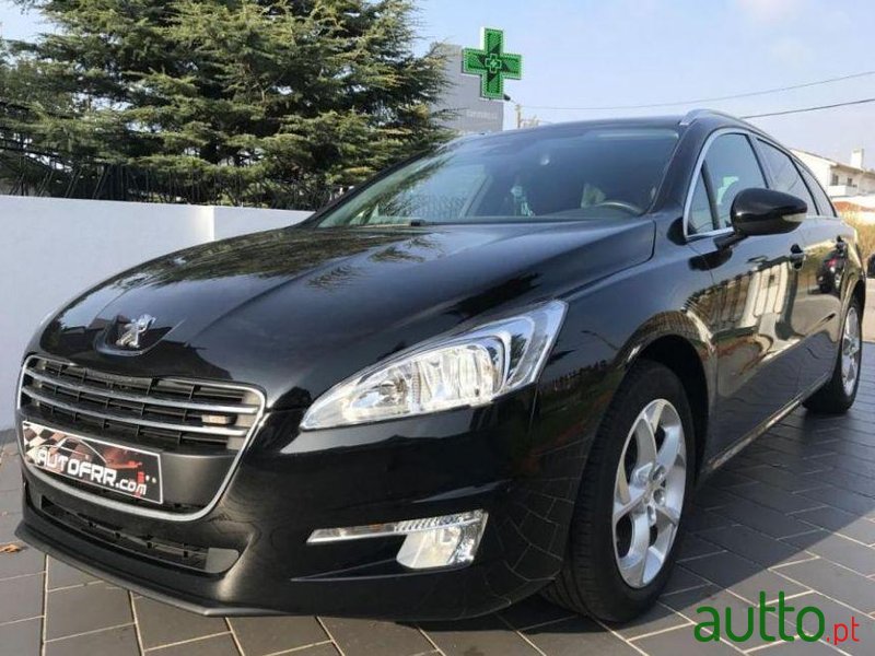 2013' Peugeot 508 Sw photo #2