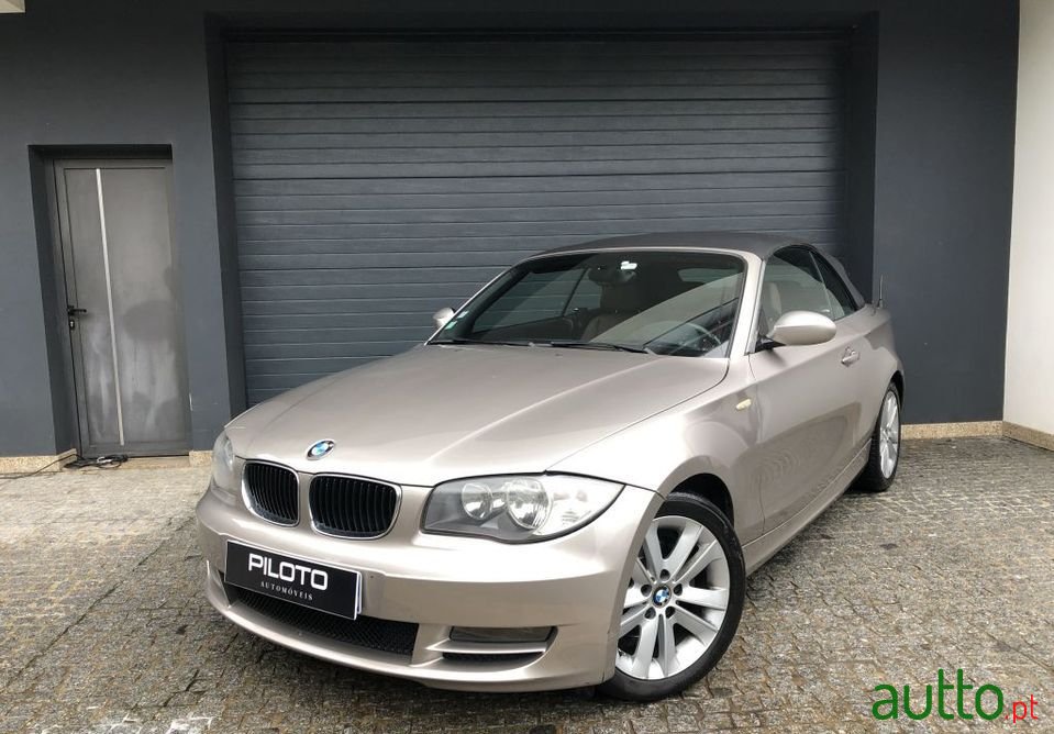 2008' BMW 120 photo #3