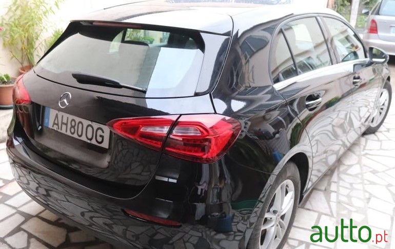 2018' Mercedes-Benz A-180 photo #4