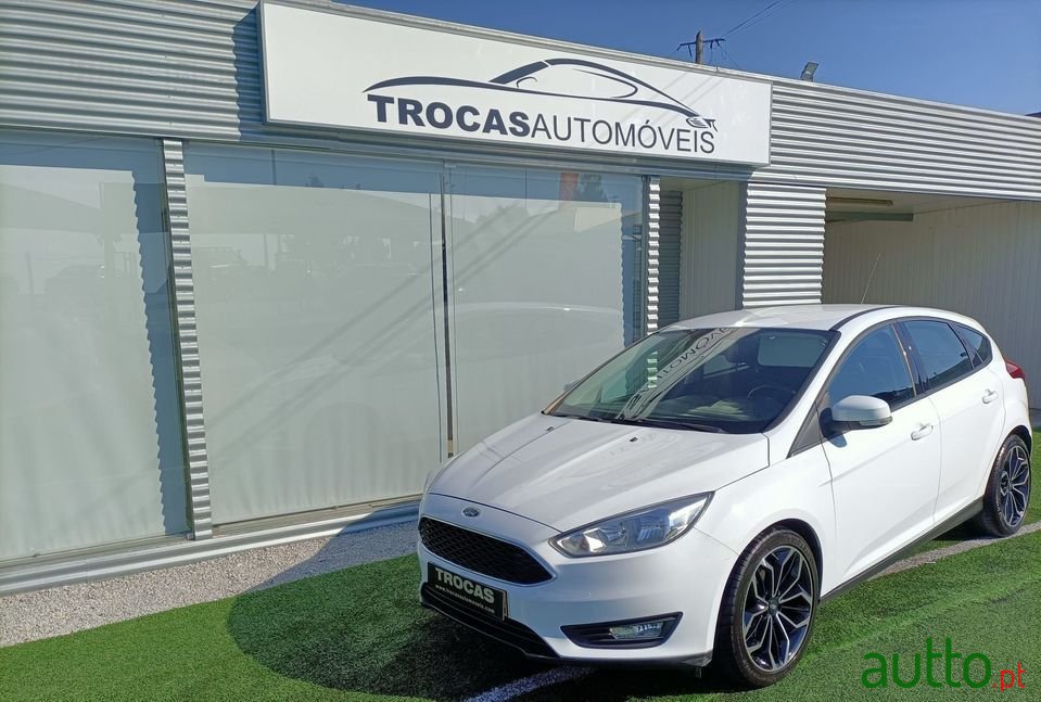 2016' Ford Focus photo #2