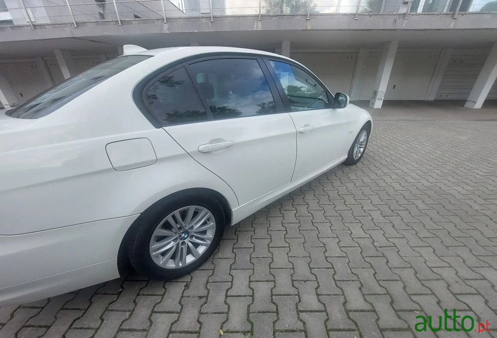 2012' BMW Série 3 photo #3