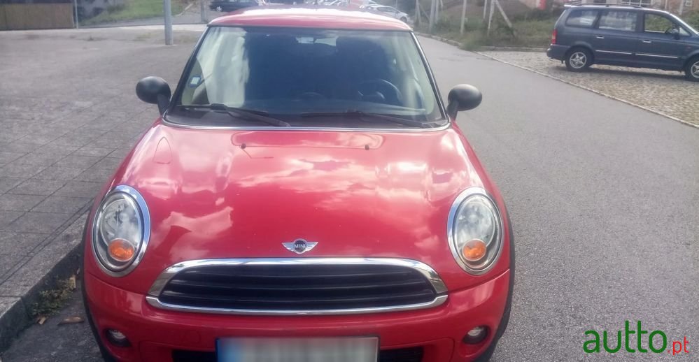 2011' MINI One D photo #4