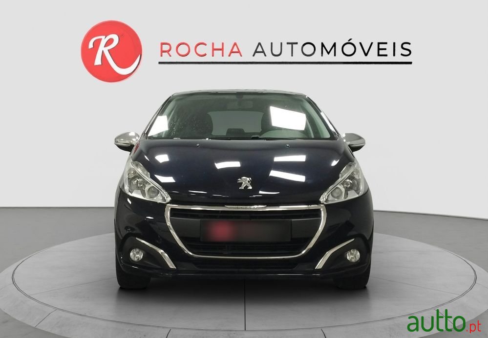 2017' Peugeot 208 1.2 Puretech Style photo #2
