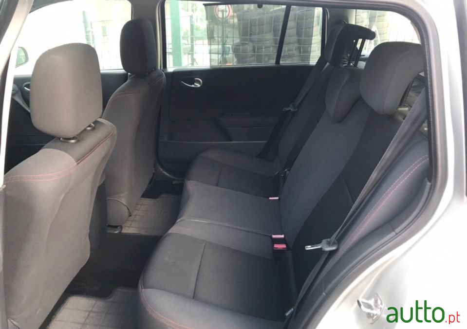 2007' Renault Megane Break photo #3