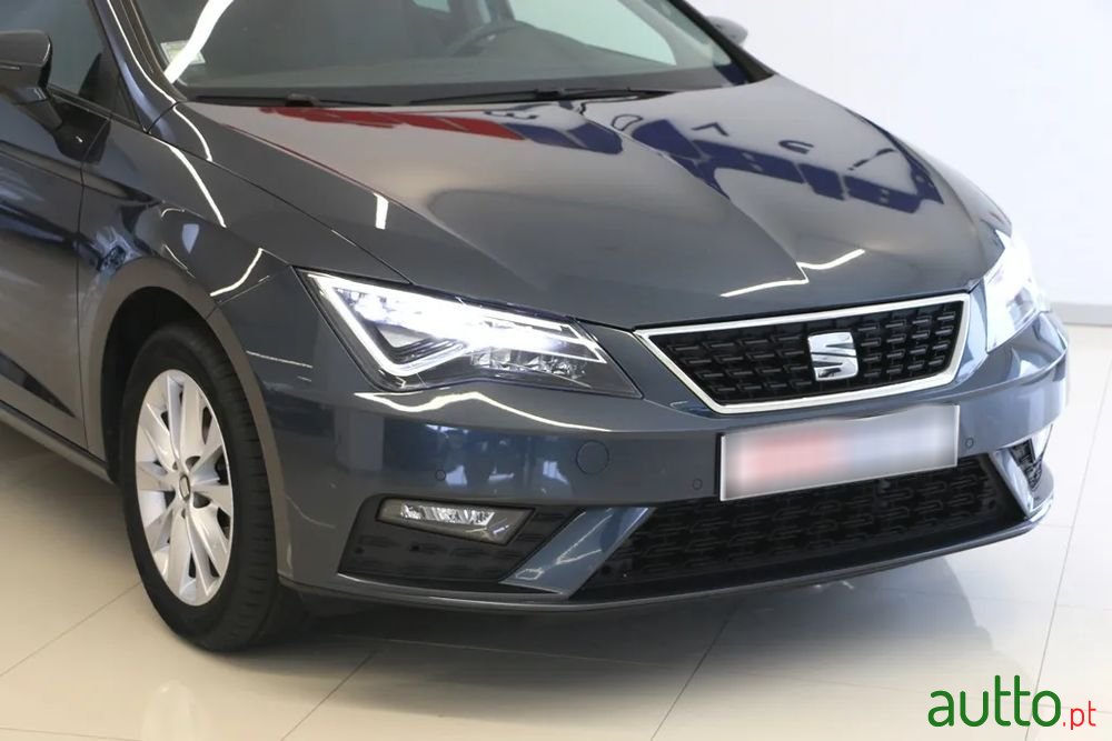 2020' SEAT Leon 1.0 Ecotsi Style S/S photo #6