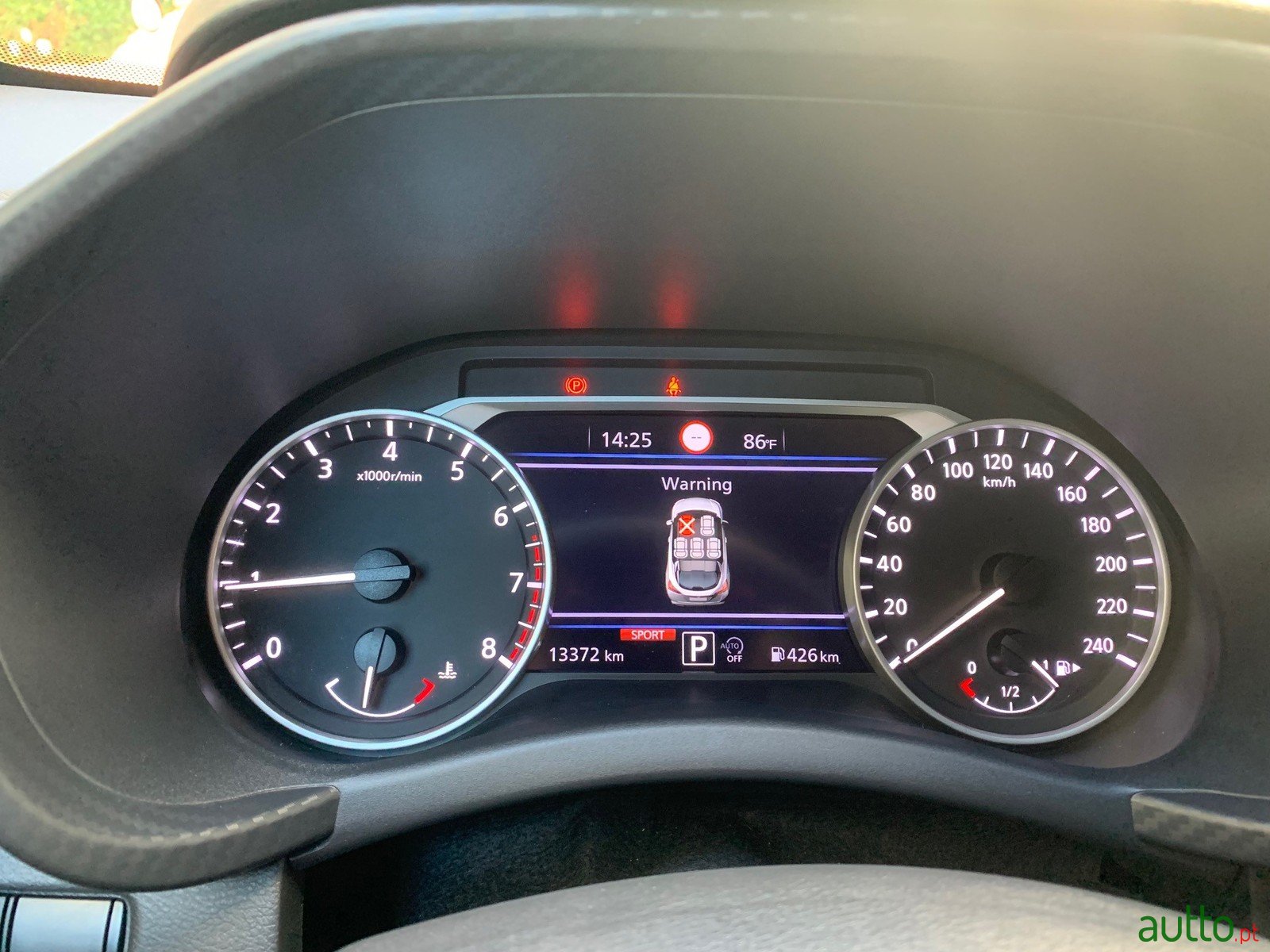 2022' Nissan photo #7