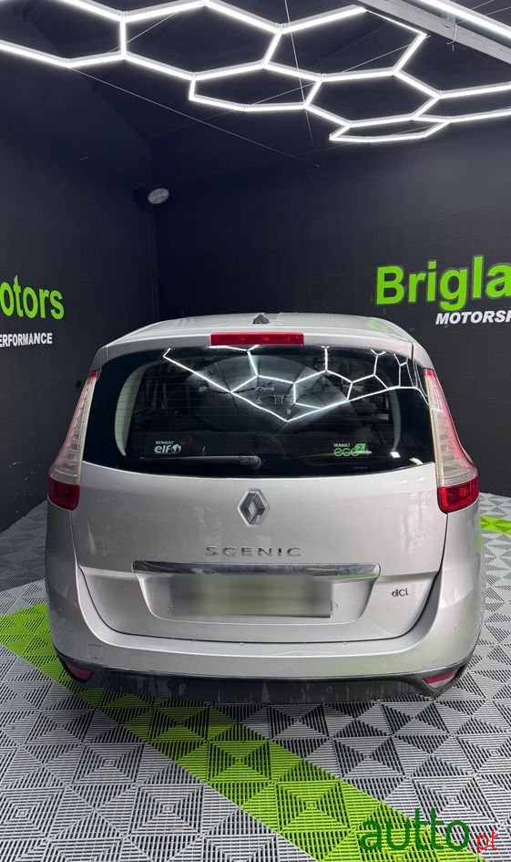 2012' Renault Grand Scenic photo #6