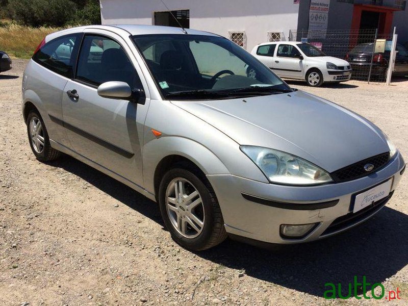 2003' Ford Focus 1.8 TDCi Trend photo #2