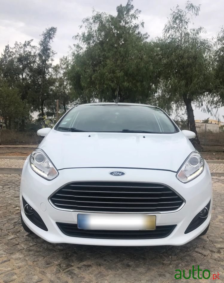 2017' Ford Fiesta photo #1