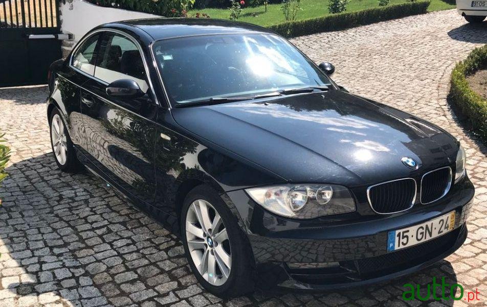 2008' BMW 120 Coupe photo #4