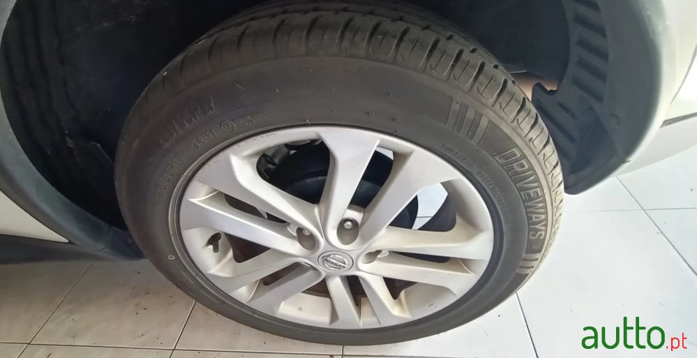 2017' Nissan Juke photo #3