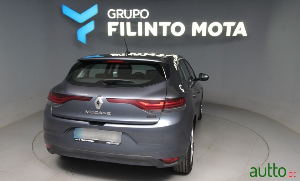 2023' Renault Megane photo #3