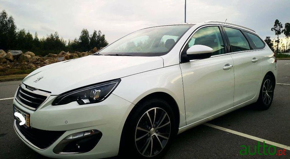 2015' Peugeot 308 Sw photo #2