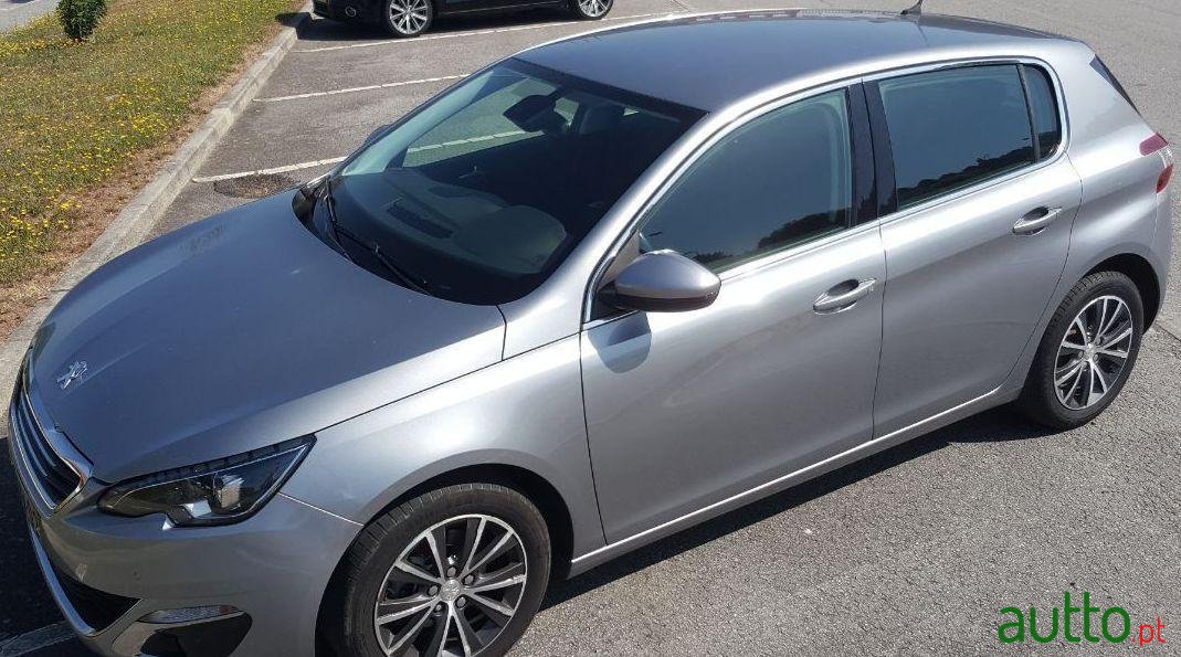 2014' Peugeot 308 Allure photo #2