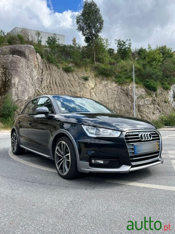 2016' Audi A1 Sportback photo #1