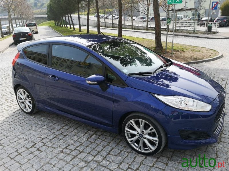 2016' Ford Fiesta Sport photo #3