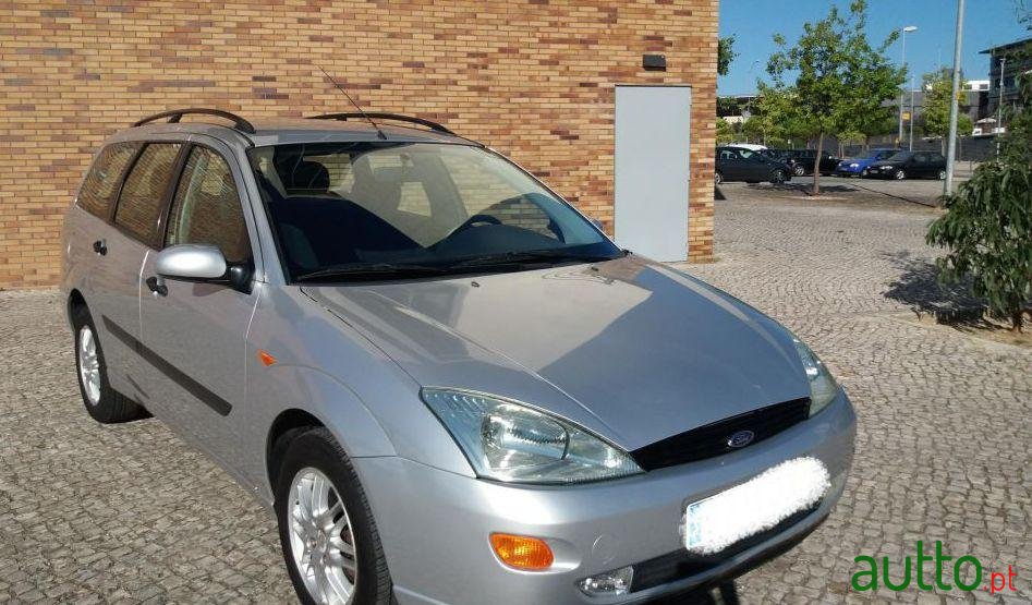 2000' Ford Focus Sw photo #1