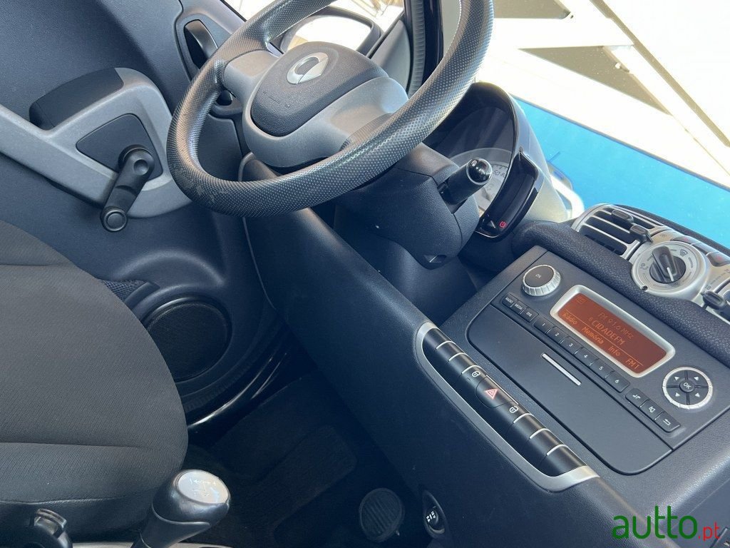 2013' Smart Fortwo photo #3