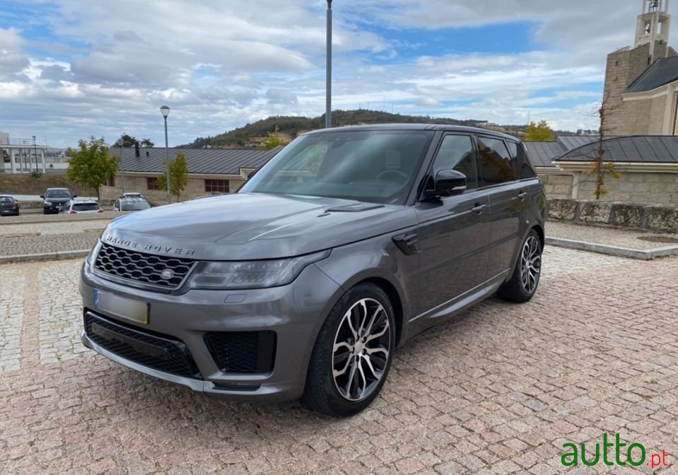 2018' Land Rover Range Rover Sport photo #1