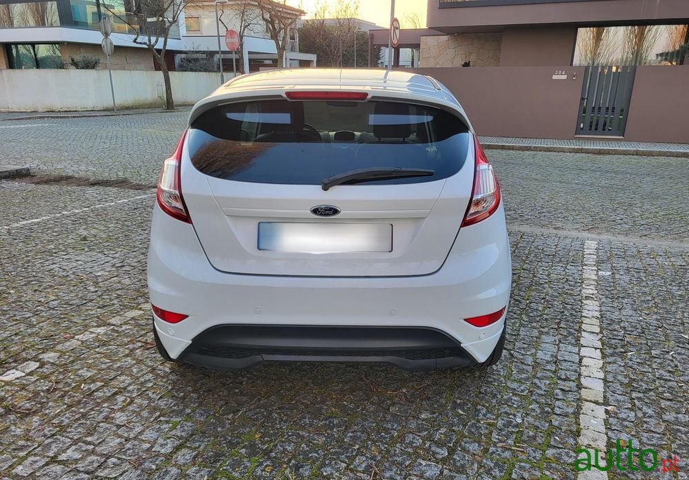 2017' Ford Fiesta St-Line photo #5