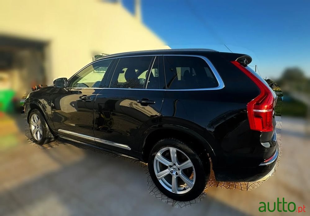 2021' Volvo Xc 90 photo #2