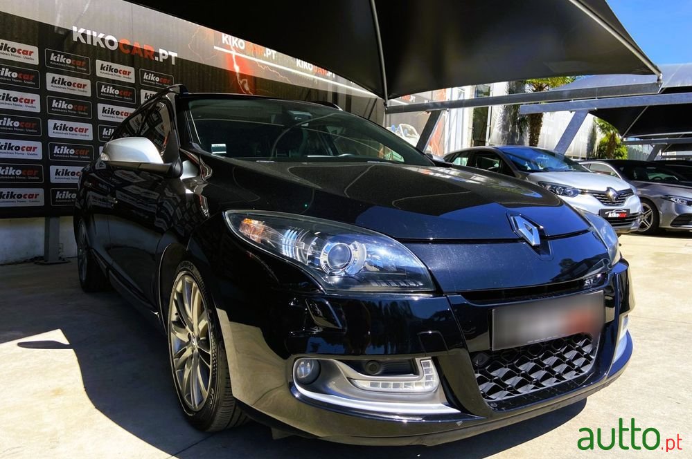 2012' Renault Megane Sport Tourer photo #1