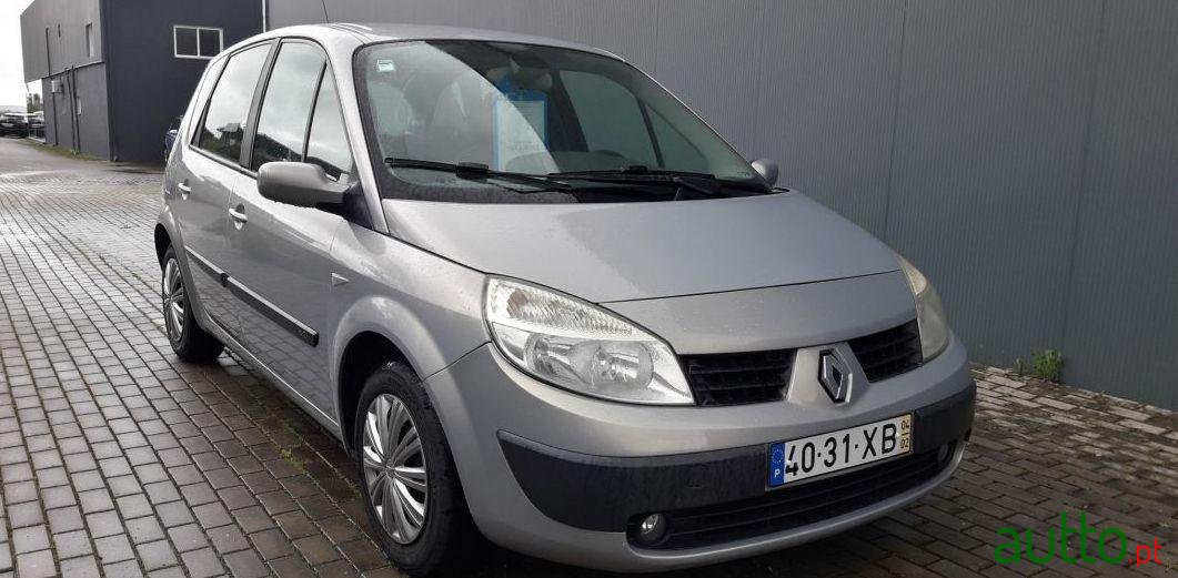 2004' Renault Scenic 1.5 Dci photo #2