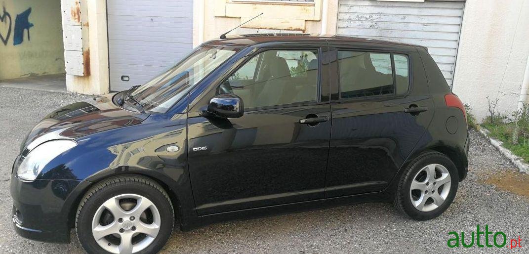 2007' Suzuki Swift photo #1
