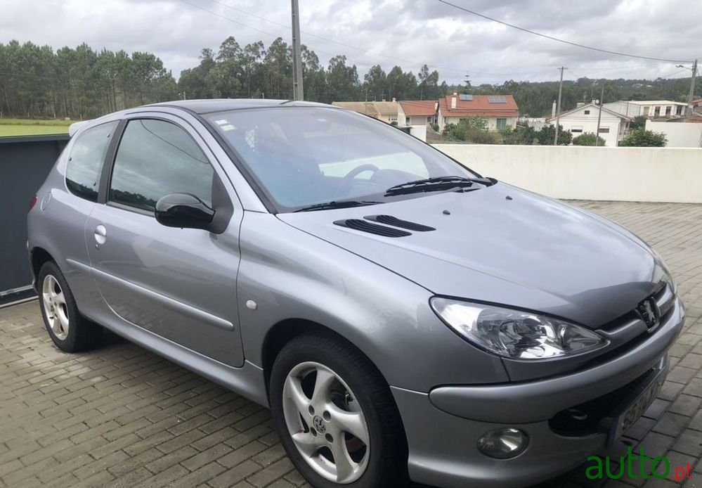 2004' Peugeot 206 1.6 Hdi Xs photo #1