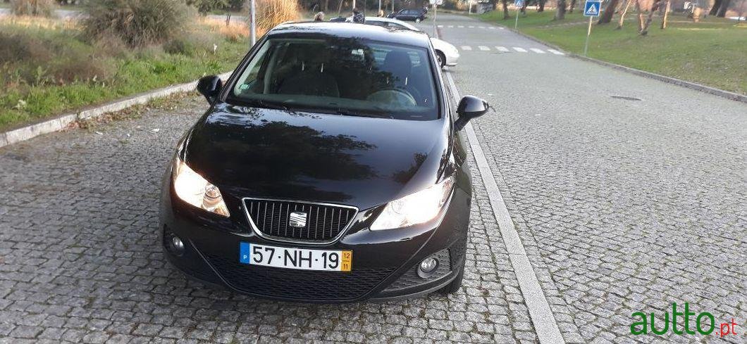 2012' SEAT Ibiza photo #1