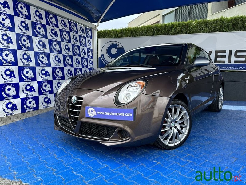 2011' Alfa Romeo MiTo photo #1