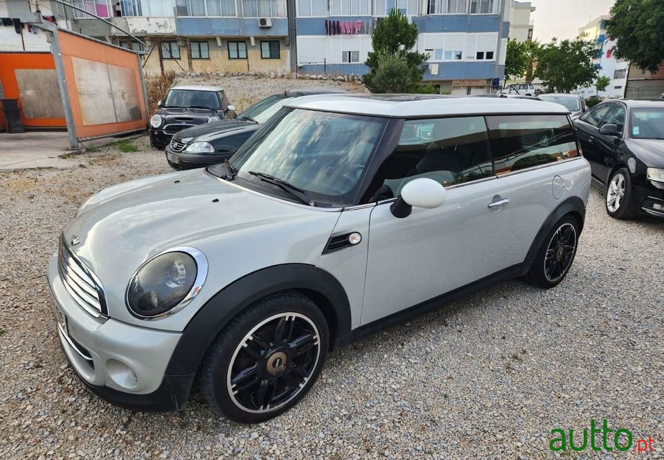2010' MINI Clubman D photo #1