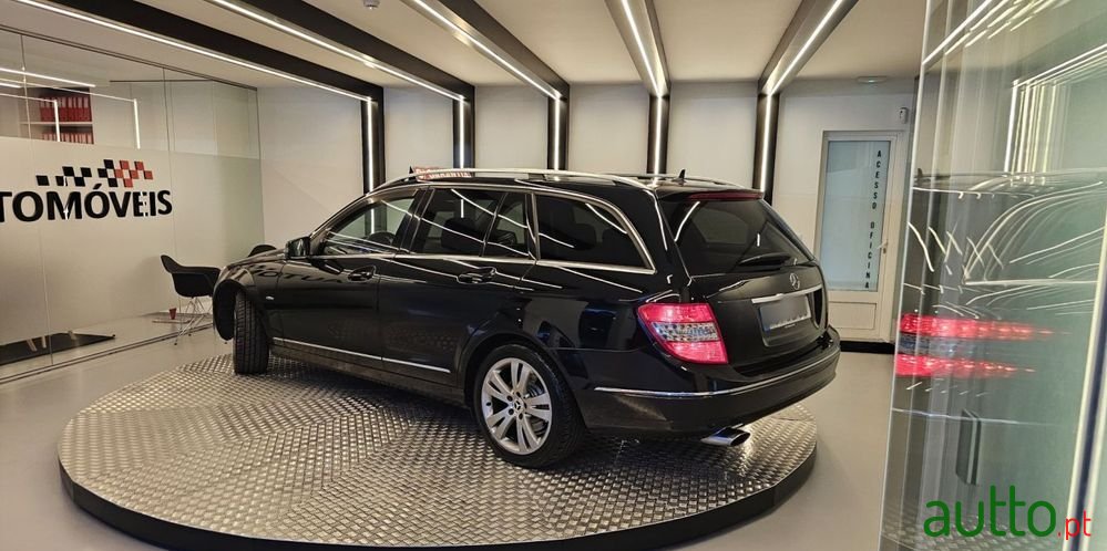 2010' Mercedes-Benz C 220 photo #3