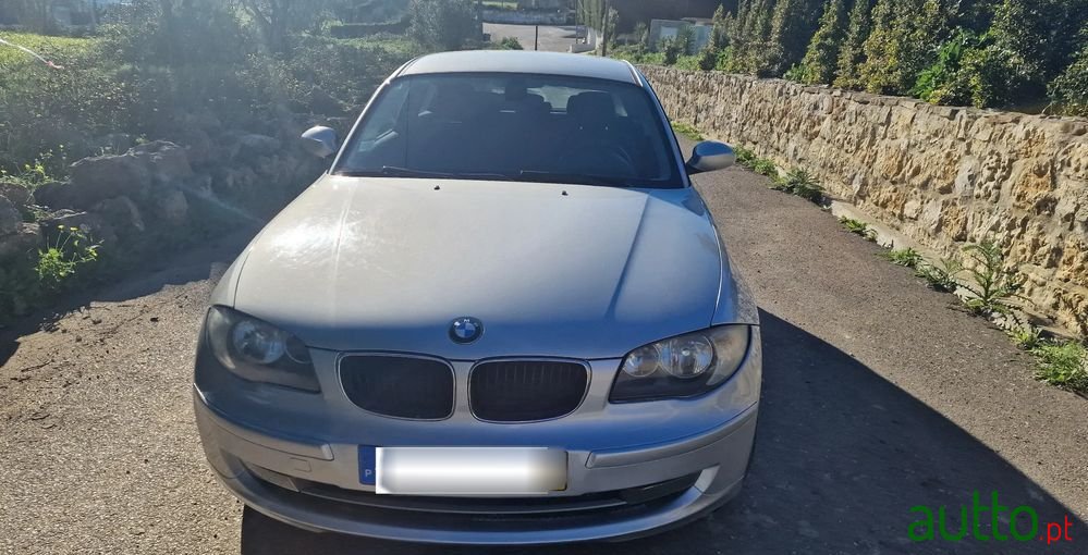 2008' BMW 118 D photo #3