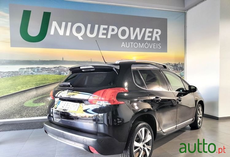 2014' Peugeot 2008 photo #6