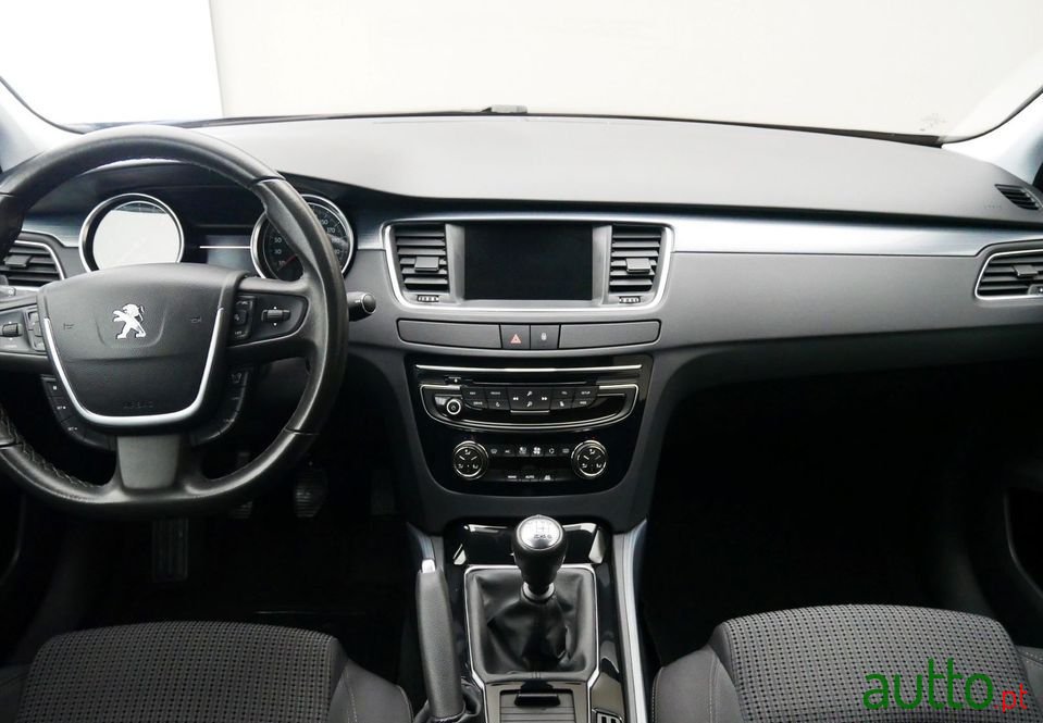 2016' Peugeot 508 Sw photo #5