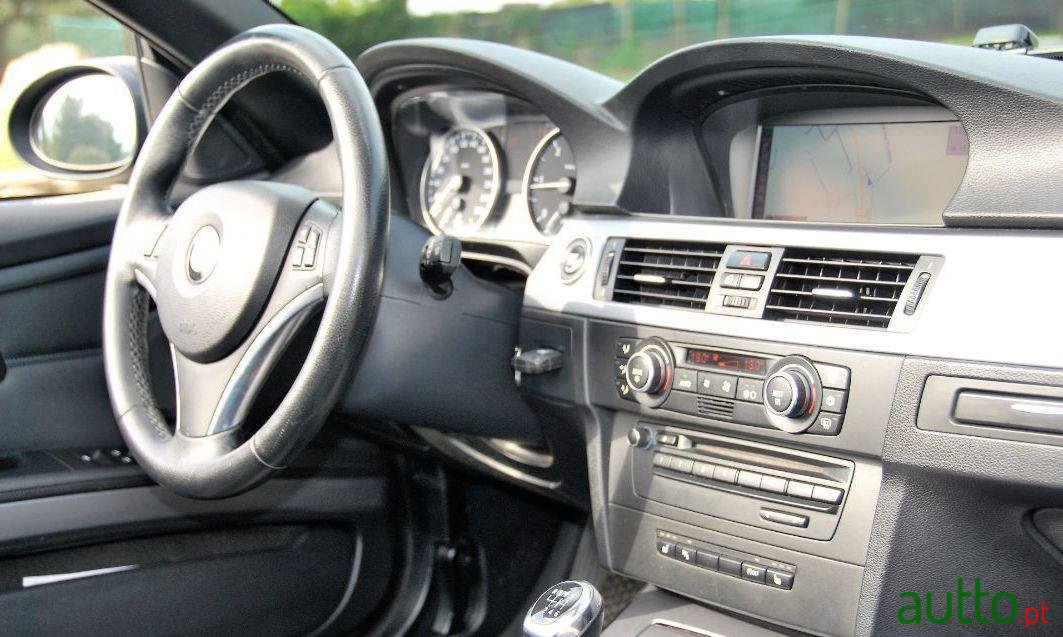 2009' BMW 320 D Cabrio - Gps- 177 Cv photo #3